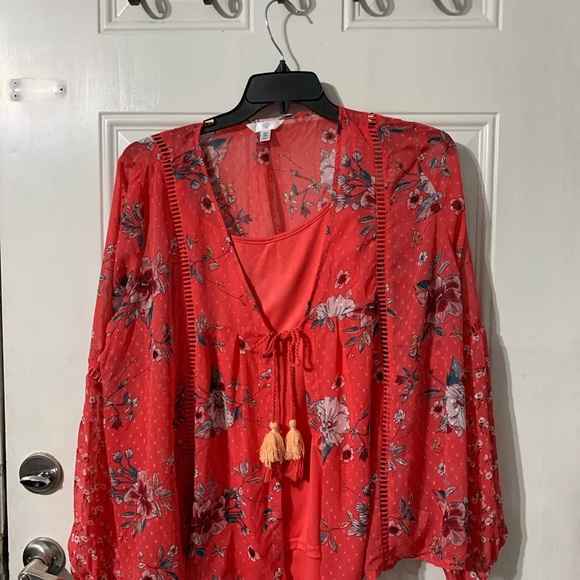 Time and Tru  blouse. - Picture 4 of 8